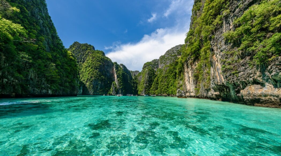 12 Coastal Gems You Didn’t Know Existed — Perfect Peaceful Beach Escapes